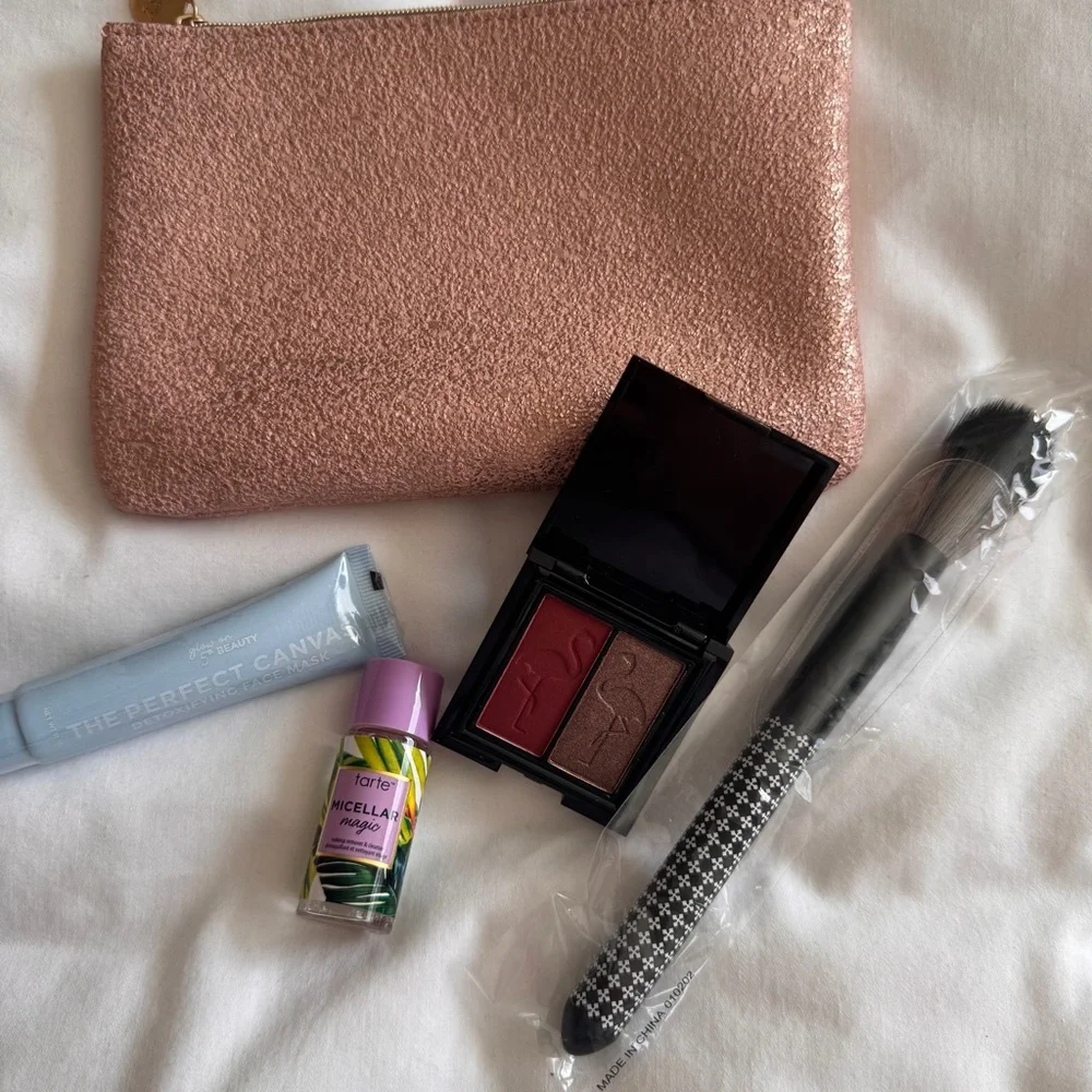 ipsy Rose Gold Glitter Makeup Pouch with Brush & Skincare Samples